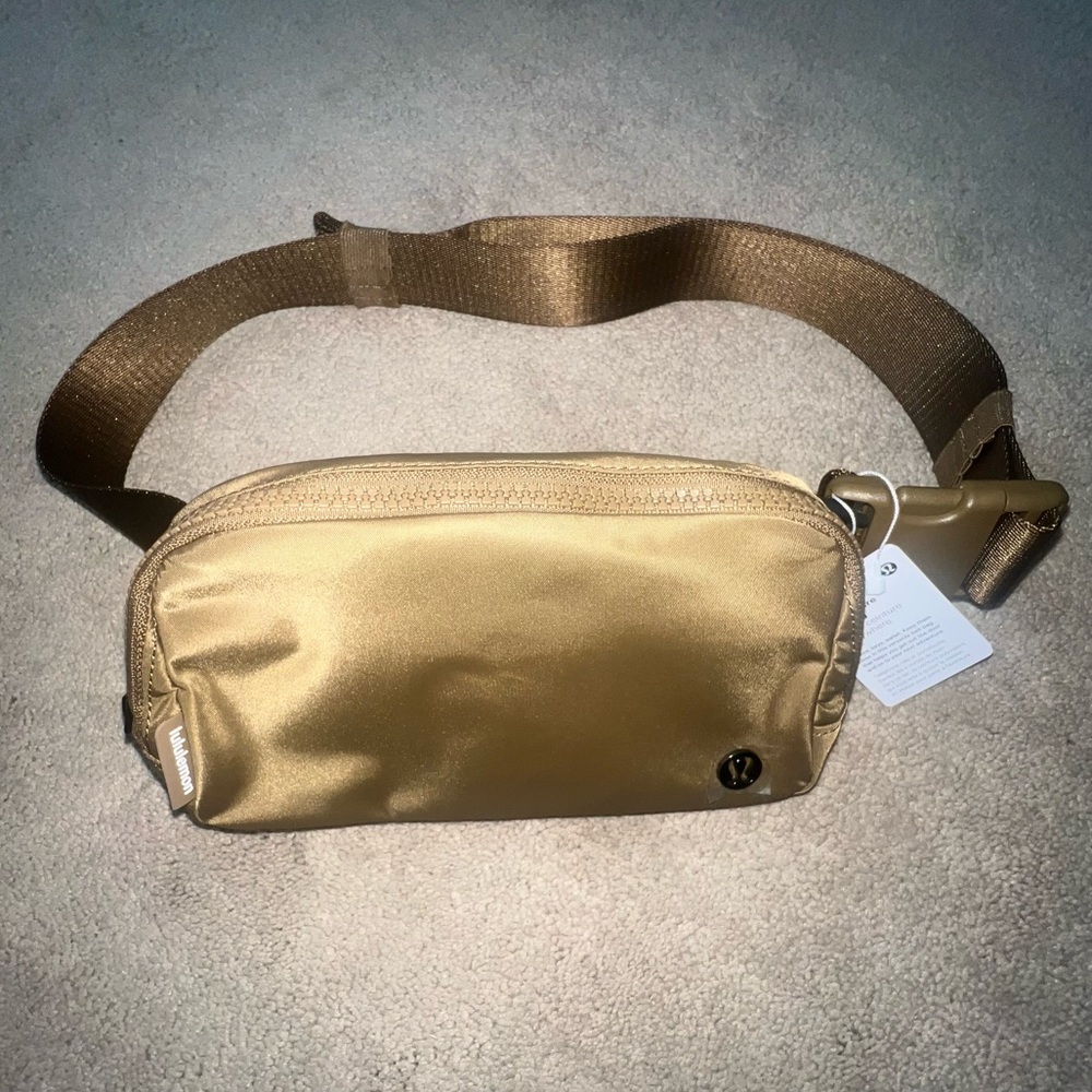 Lululemon Athletica Gold Belt Bag